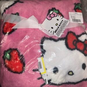 Hello Kitty Pink Faux Fur Throw